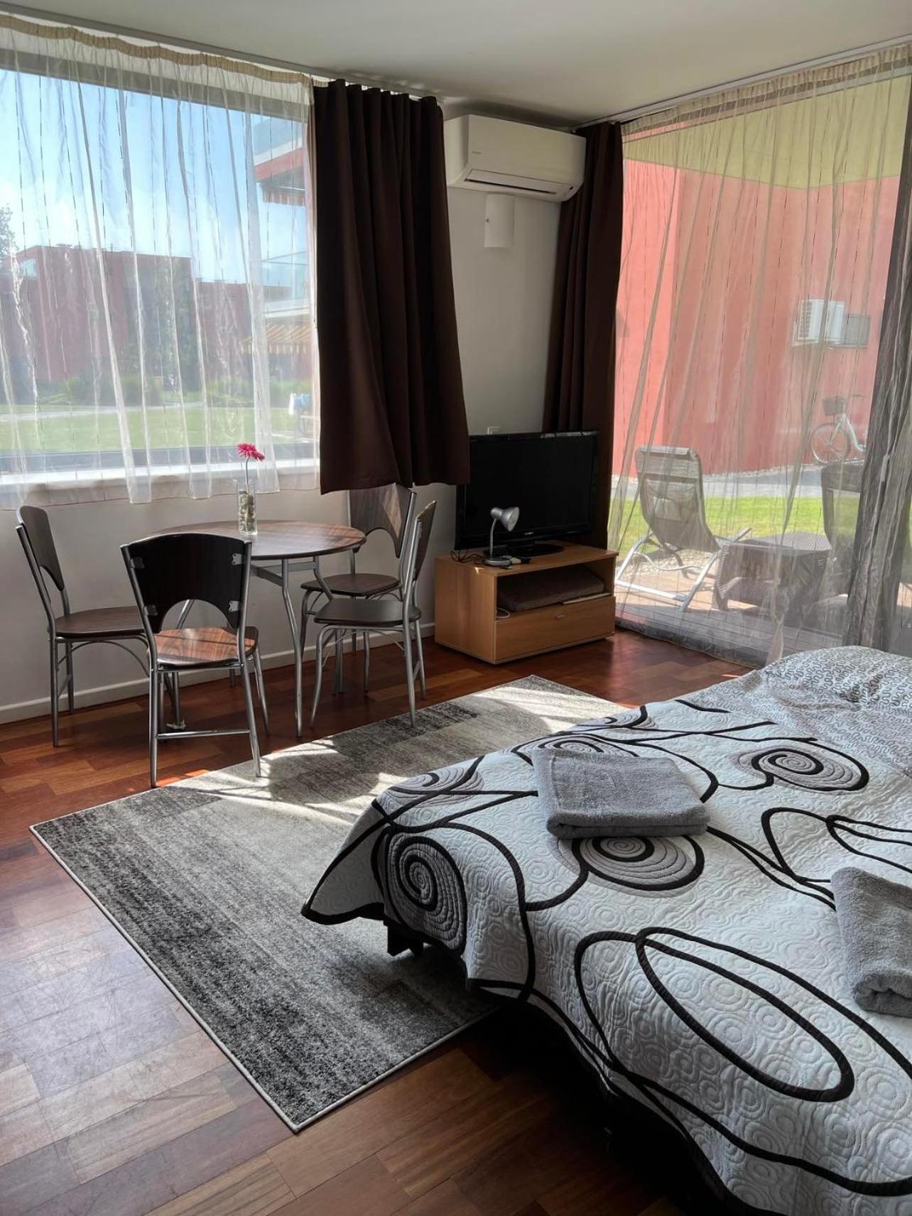 Bavaria Club Apartman Balatonlelle Exterior foto