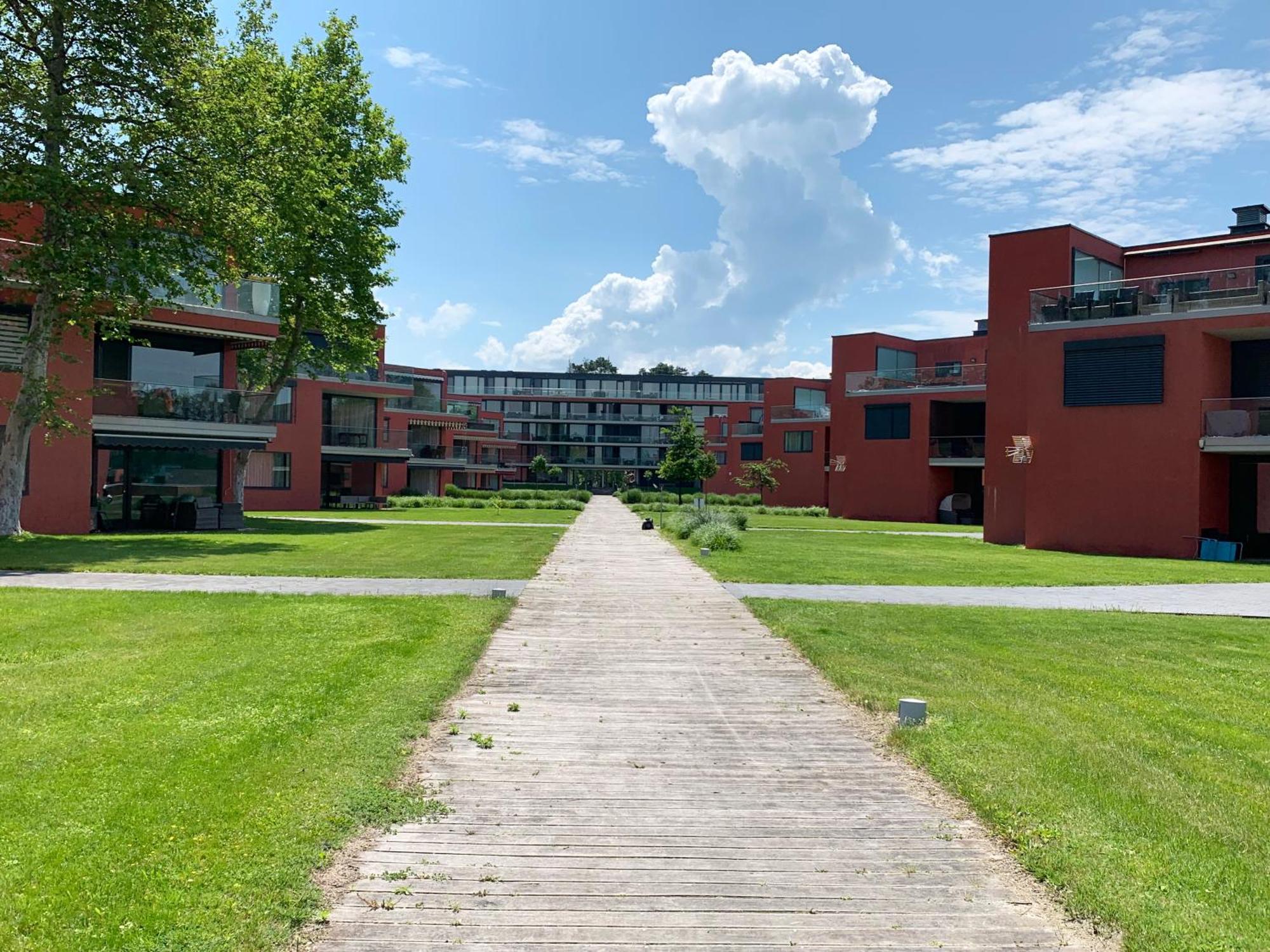 Bavaria Club Apartman Balatonlelle Exterior foto